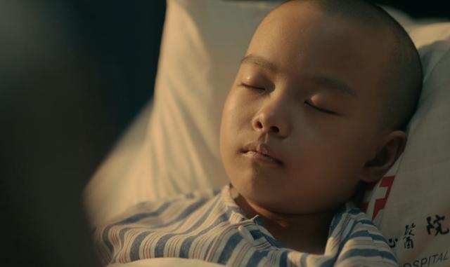 亲爱的小孩：真正结局有两种！这组镜头隐晦暗示，禾禾已经离世了