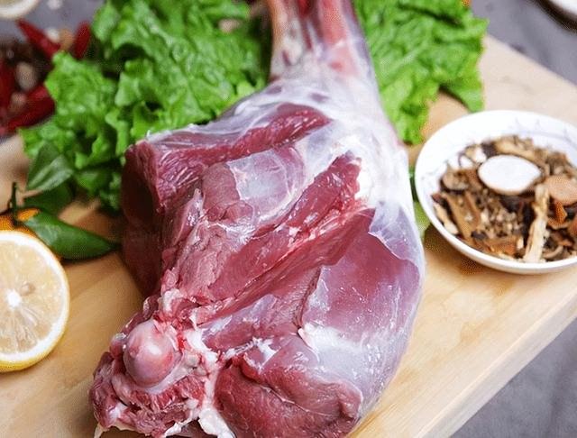 羊肉是甲状腺疾病的“发物”？提醒：除了羊肉，2种肉或要少碰