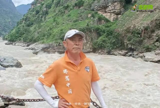 花甲之年，親兄弟攜手共駕35000公裏，走過一趟刻骨銘心的旅行