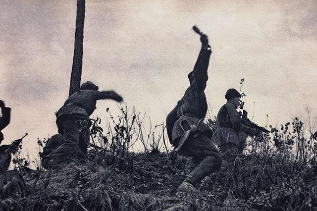 志愿军女文工团员被俘，军长命令警卫连：砸锅卖铁也要救回来