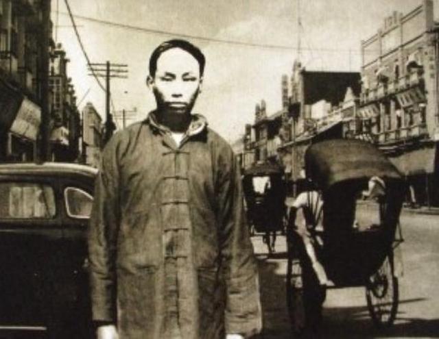 江涌：毛主席为何说，对付帝国主义要坚持“两条腿走路”？