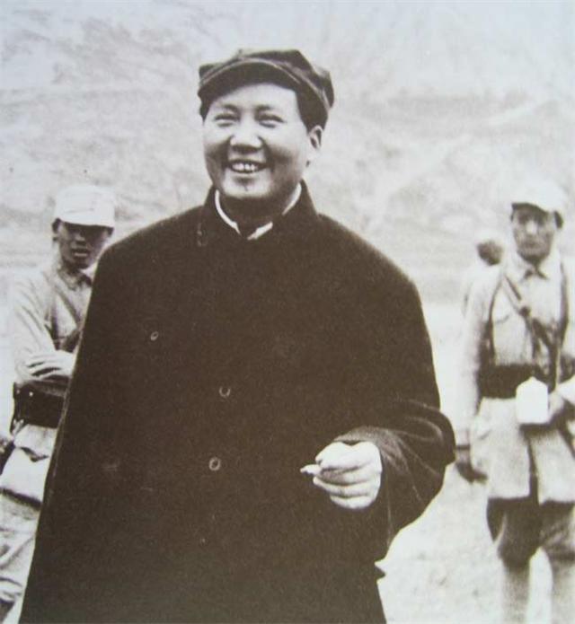 除了毛朱刘周任五大书记，还有2位候补书记：是谁？结局如何？