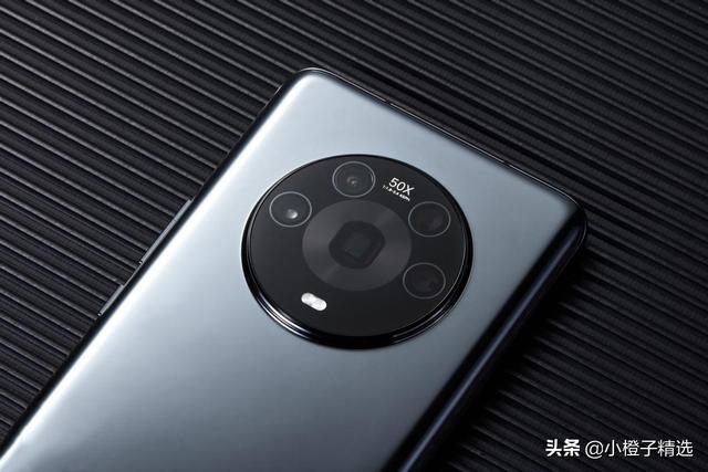 小米12和荣耀Magic4哪个值得买？对比评测答案竟这样说！看完秒懂