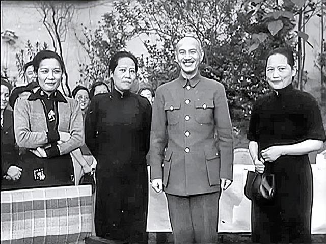1971年宋家三姐妹缺席宋子文葬礼，尼克松：我真不理解你们中国人