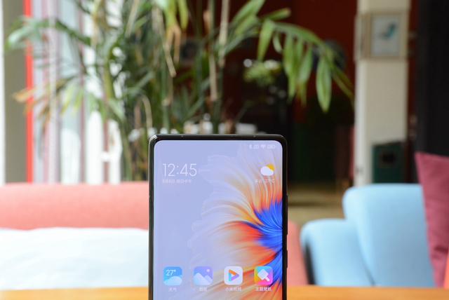 跌破4700，小米正式官宣，谁也没想到，一切竟来得如此之快