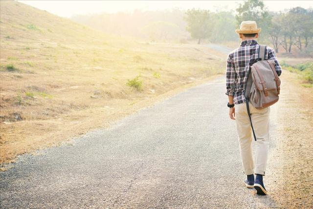 直到三十岁才明白：人活在这个世界上，必须处理好这三种关系