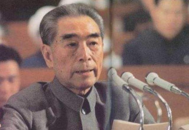 长津湖打到第7天，金日成提个问题，毛主席坚决提醒：美国不可信