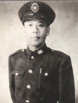 张灵甫小心谨慎，为何还被华野围歼，蒋介石的错误批示是关键