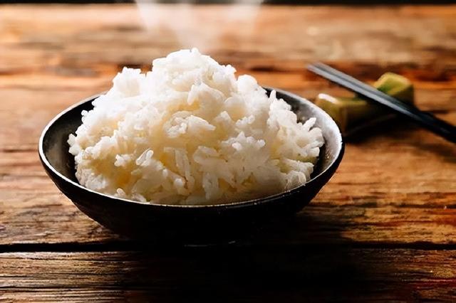 吃白米饭容易得糖尿病，是真的吗？怎样吃米饭更健康？