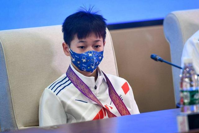 奥运五金王真霸气！全红婵新教练首次发声：她在我这可不是明星