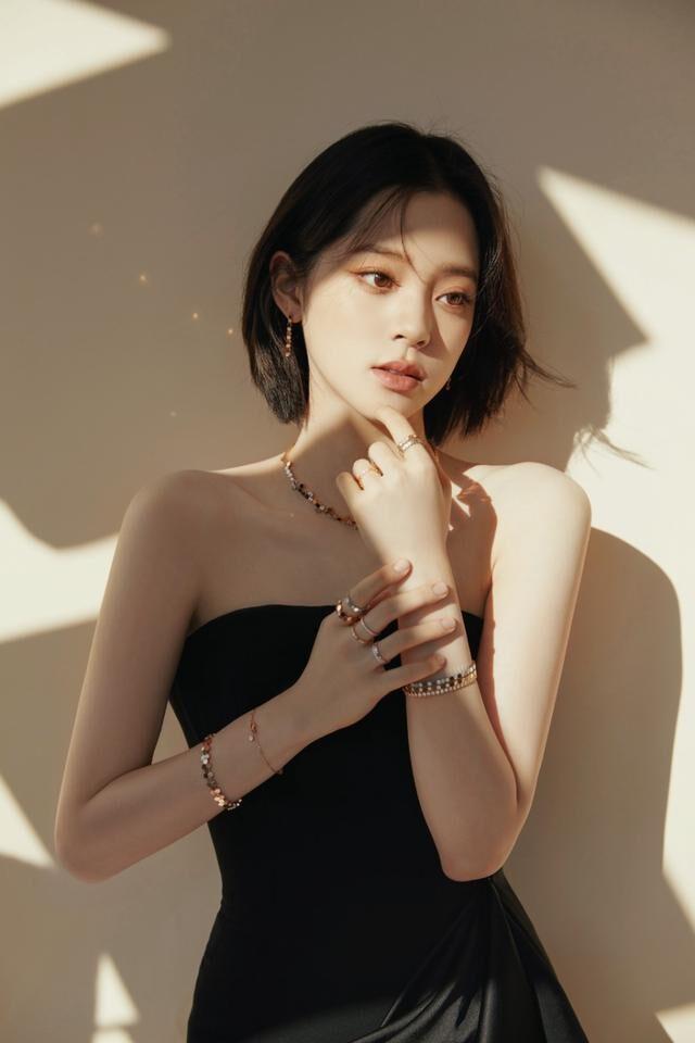 欧阳娜娜中秋晚会短发(欧阳娜娜中秋晚会短发造型)-天晟网