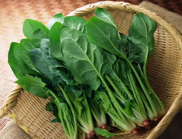 蔬菜中的“嘌呤大王”或被揭露？医生提醒：平时尽量少吃