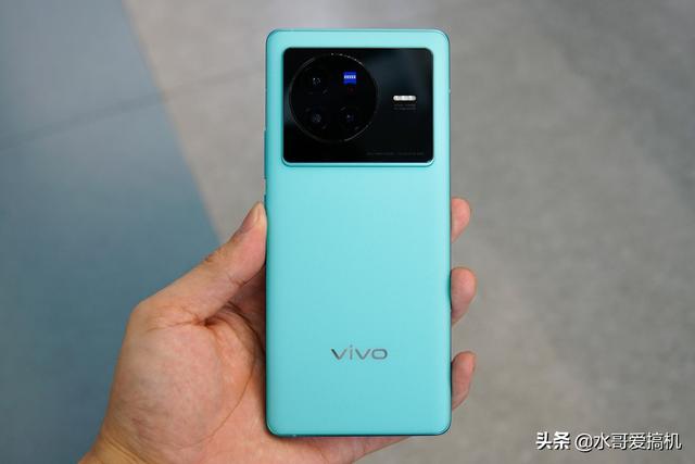 vivoX80搭载天玑9000才3699起，走性价比路线了？