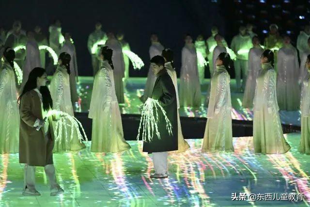 策马奔腾什么意思 策马奔腾什么意思（男生说策马奔腾的意思是什么） 生活