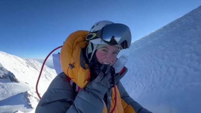 澳19岁漂亮女孩成功登顶珠峰，成为澳洲最年轻的女性登顶者