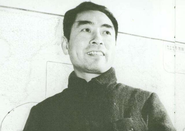 1955年授衔，林彪对刘亚楼的军衔感到不满，为他出头建议授予大将