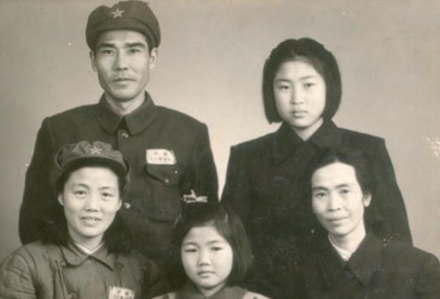 1984年贺子珍病逝，后事安排成难题，邓小平一句话定下葬礼规格