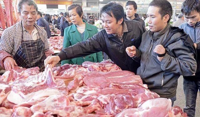 “养牛状元”56岁踏足房地产，跃升燕郊首富，隐退后孙子被撞身亡