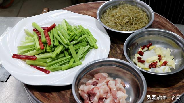 年龄大了要管住嘴，为了身体健康，多吃4样，少食3样，别不当回事