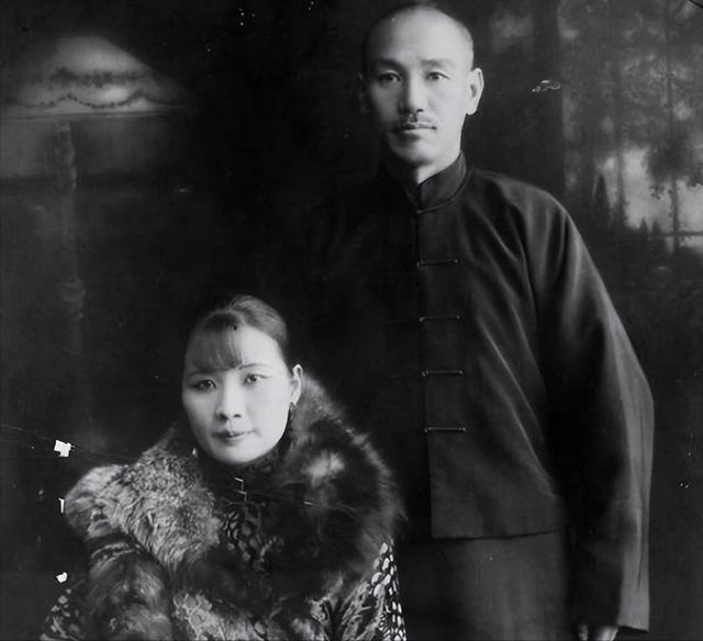 孙中山在任期间，比起蒋介石更中意另一人，一度想让宋美龄嫁给他