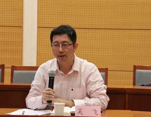 北大教授吴飞呼吁恢复土葬，火葬把人当垃圾处理，是对死者不尊重