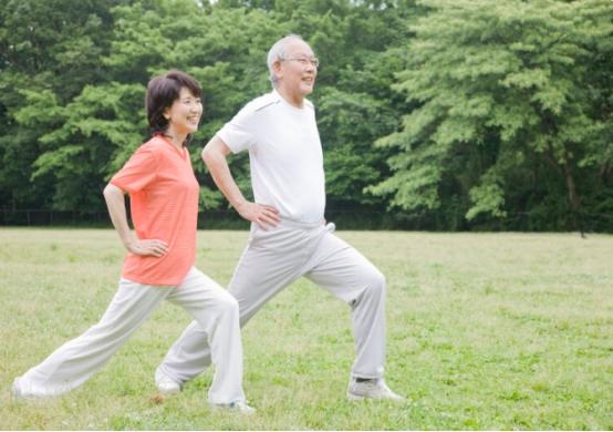 想长寿，体重不能“偏”，60岁后，这样的体重刚刚好，你达标没？