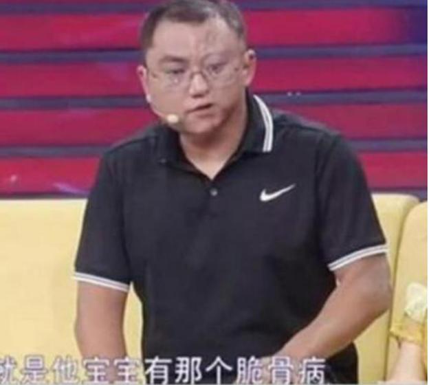 女孩身高仅90厘米，却不顾一切生下孩子，孩子出生后，网友：怪谁