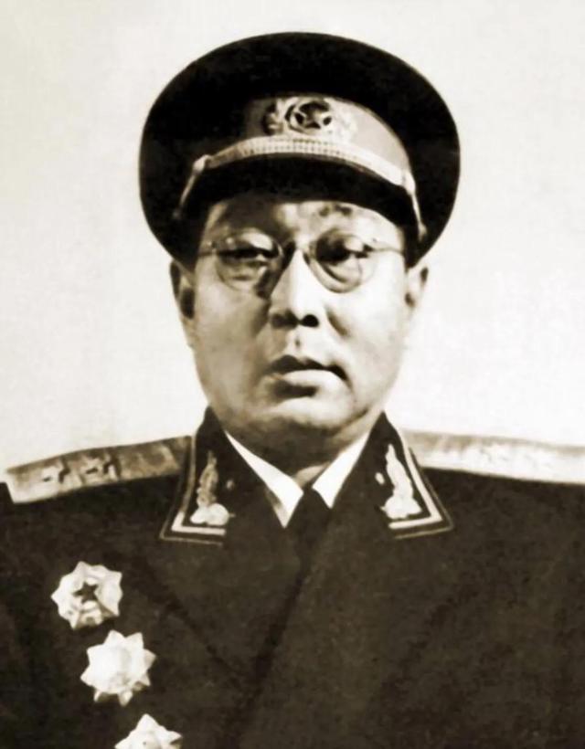 15军 政委:谷景生(55年少将)谷景生——1955年被授予少将军衔,时任