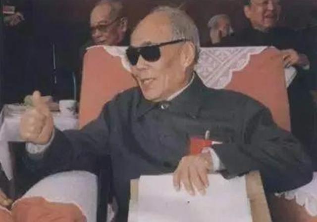 1958年，毛主席问周谷城等众多老友：关公姓什么？结果无一人答对