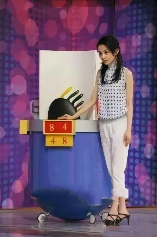 王子文：游离了3个男人后，决定未婚生子，35岁带儿子潇洒生活