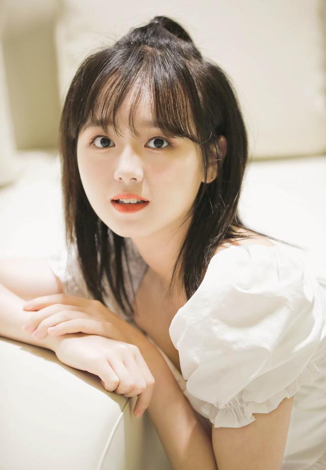 周漾玥钟熠璠(周漾玥钟熠璠谁好看)