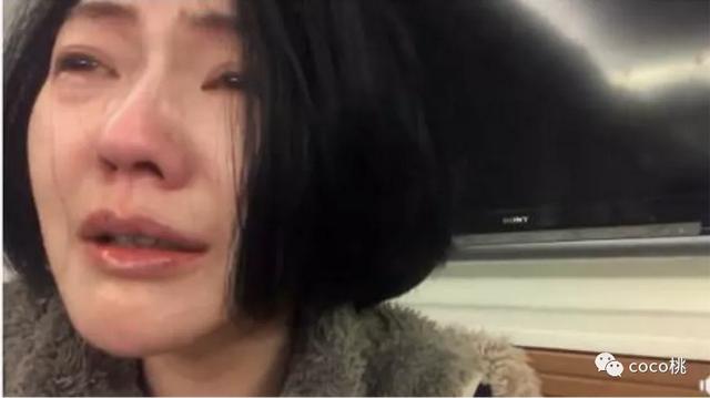 大S离婚后首现身，面色红润，穿透视裙左拥右抱状态绝了