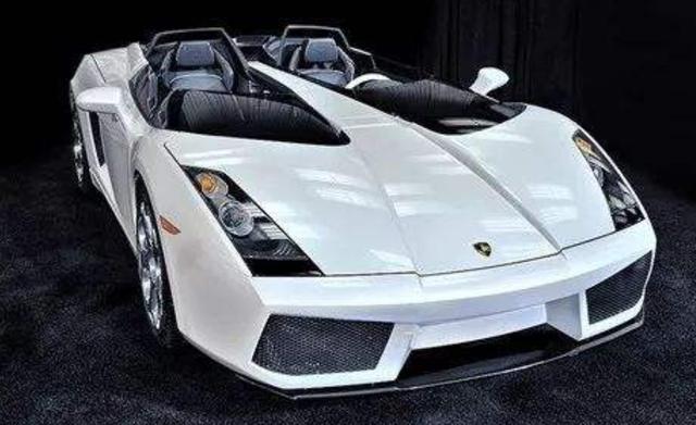 第2名,兰博基尼 concept s