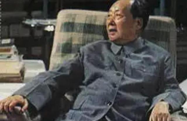 1976年，收到杨开智的来信，主席激动落泪：这是我哥哥，我要见他