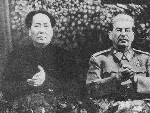 1955年评定军衔，毛泽东：“没有他，我和恩来早没了”，所言何人