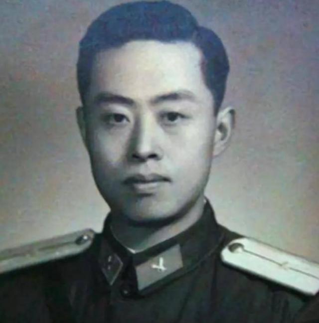毛主席托人邀李连成回中南海过年，见面后主席：你是不是把我忘了