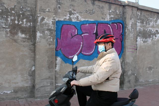 Helmetphone智能头盔：科技加持，安全骑行