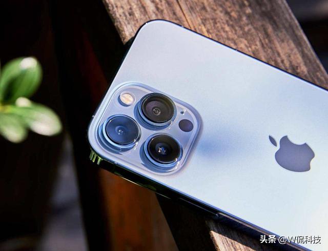 买手机不能小气，2022年最值得入手的3款手机，几乎零差评
