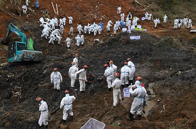 东航MU5735空难：机上人员已全部遇难，已确认120人身份