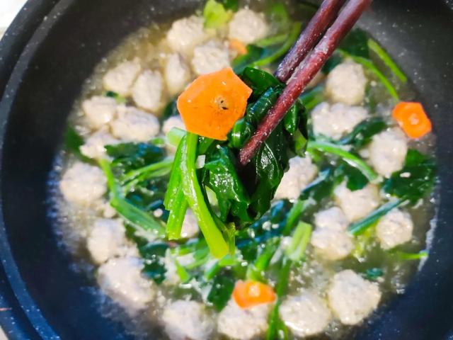 阳春三月，养肝“黄金期”，10食物要多吃，滋阴养肝，越吃越年轻