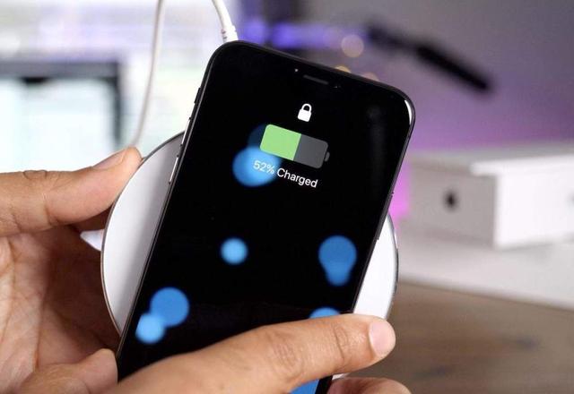 升级到iOS15.4后，续航时间大幅下滑？苹果：不用大惊小怪