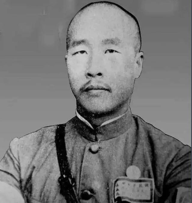 吴化文率部起义，攻占南京总统府，粟裕急调24军入南京将他替换