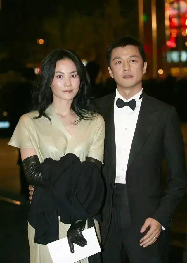属马人2022年全年运势运程男性(90年属马女必定二婚)