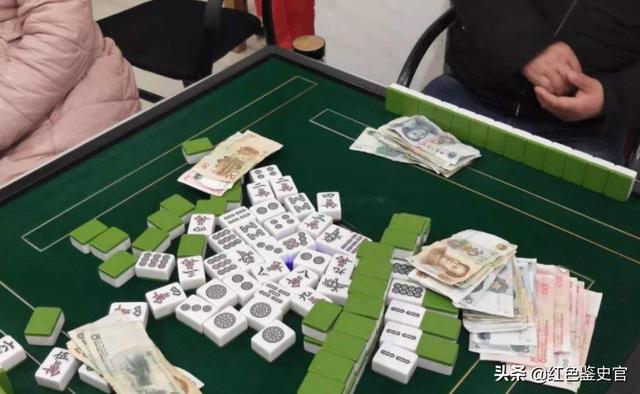 2015年，男子利用支付漏洞套现1300万，花400万疯狂打赏女主播