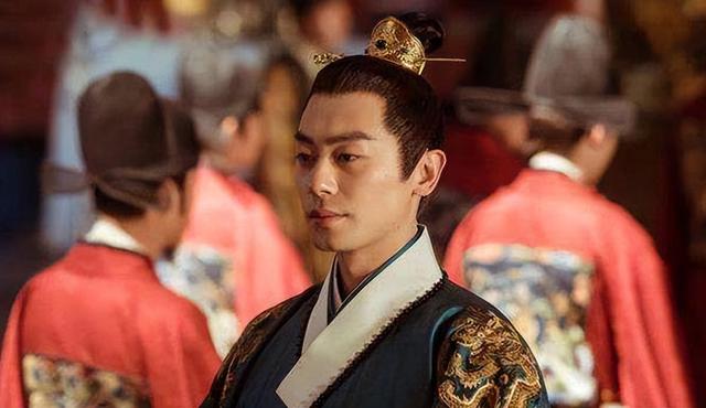 明宪宗：被低估的皇帝，打外仗比朱棣彪悍，大明因他续命160年