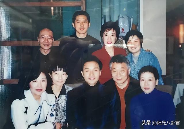 宠溺张国荣20年，那个高攀不起的男人唐鹤德，依旧和小鲜肉传绯闻