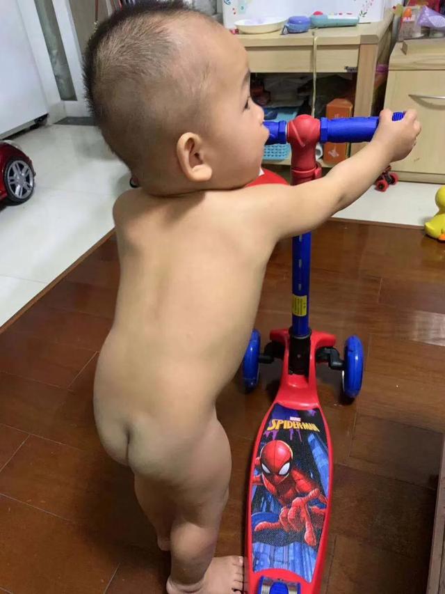 这个宝宝有点野