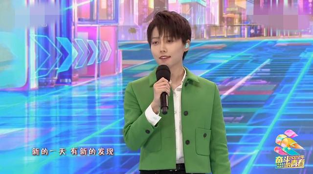 五四晚会：千玺成熟了，关晓彤妆容撞型鞠婧祎，赵丽颖变化好大