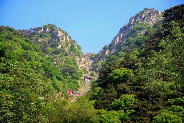 中國4個雙遺産景區，堪稱國內旅行景區的天花板，你去過幾個呢？