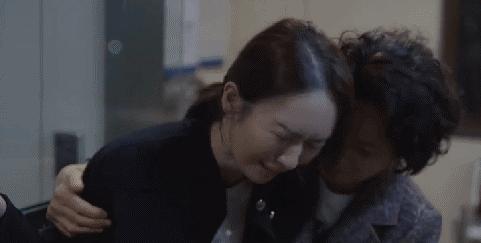 《心居》双女主演技：海清哭戏如教科书，童瑶“歪嘴挤眼”没有泪
